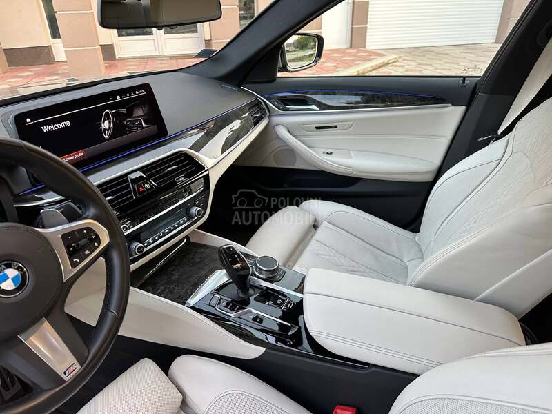 BMW 530 X drive  M hibrid