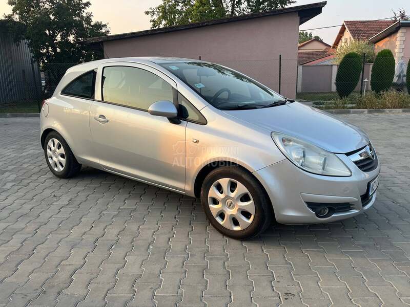 Opel Corsa D 1.2i//TOOPP