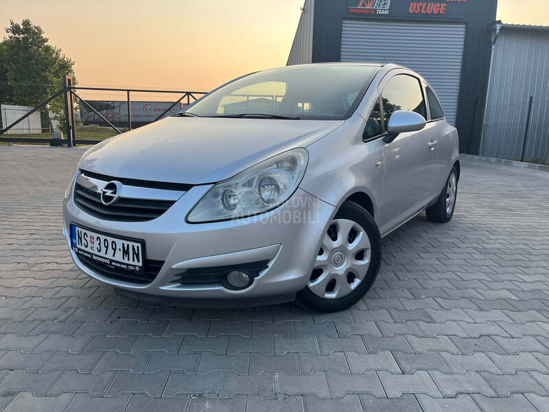Opel Corsa D 1.2i//TOOPP