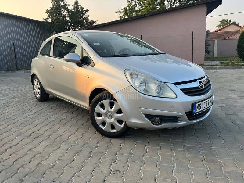 Opel Corsa D 1.2i//TOOPP