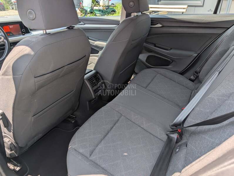 Volkswagen Golf 8 2.0 TDI