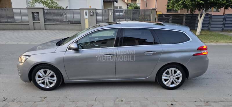 Peugeot 308 1.6   P A N O R A M