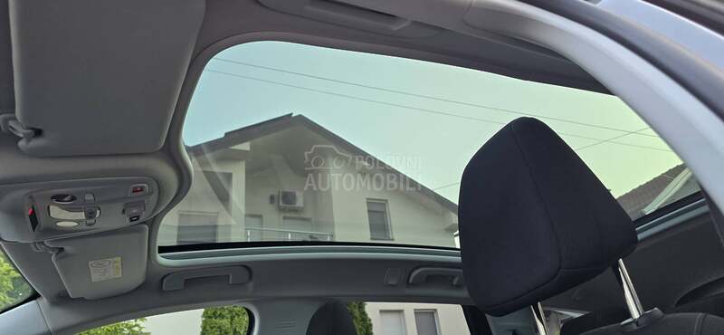 Peugeot 308 1.6   P A N O R A M