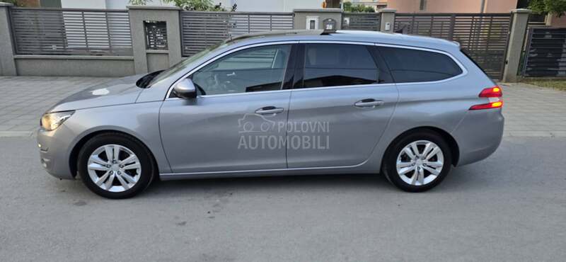Peugeot 308 1.6   P A N O R A M