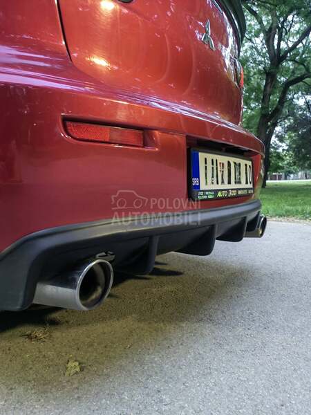 Mitsubishi Lancer 
