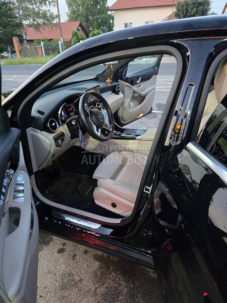Mercedes Benz GLC 220 4 matic model 2021