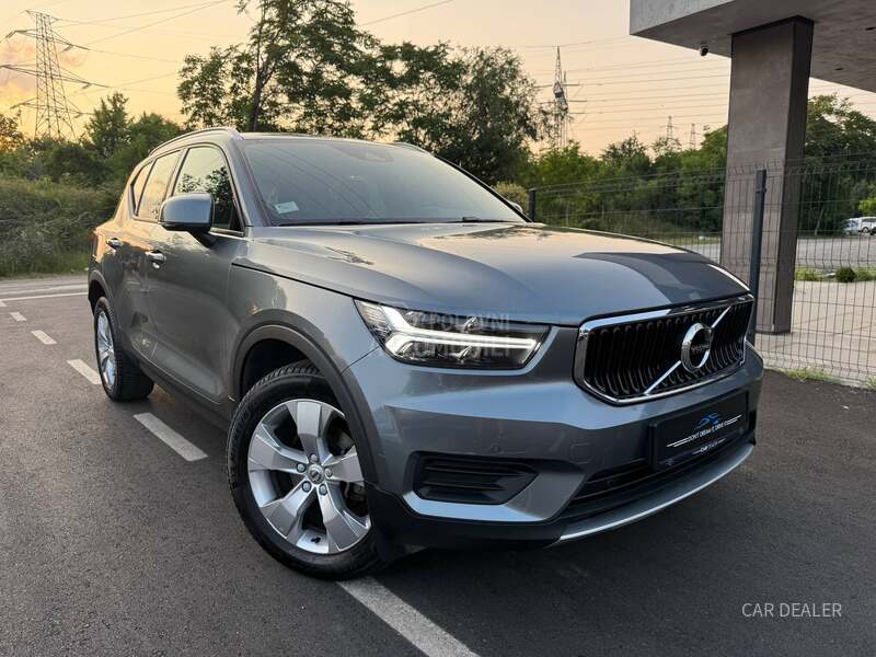 Volvo XC40 A/T Momentum