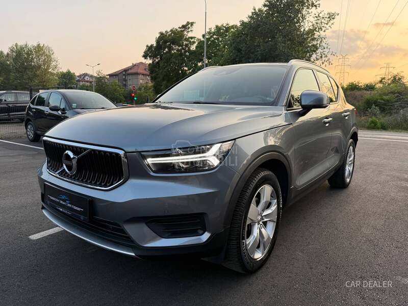 Volvo XC40 A/T Momentum