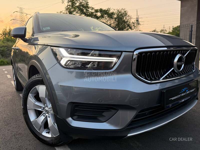 Volvo XC40 A/T Momentum