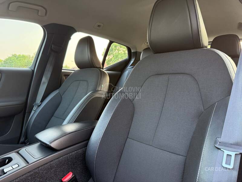 Volvo XC40 A/T Momentum