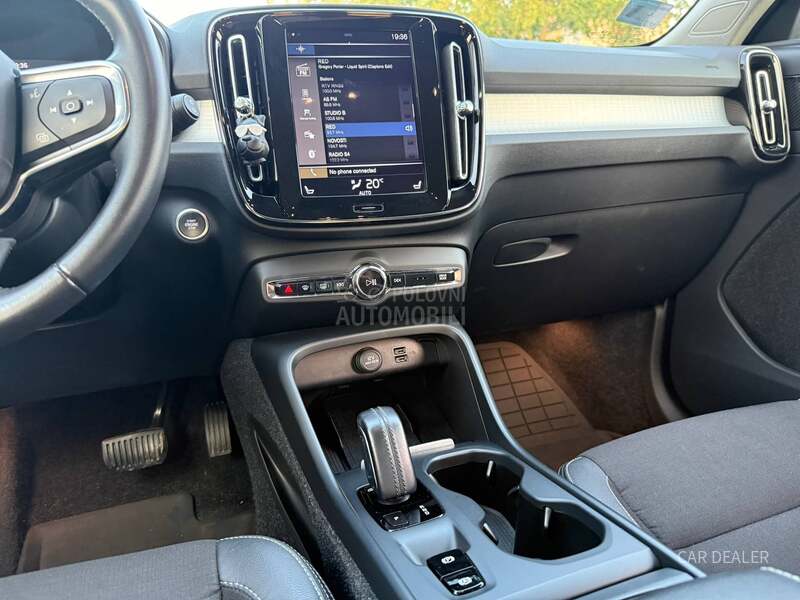 Volvo XC40 A/T Momentum