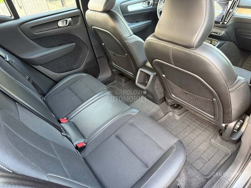 Volvo XC40 A/T Momentum