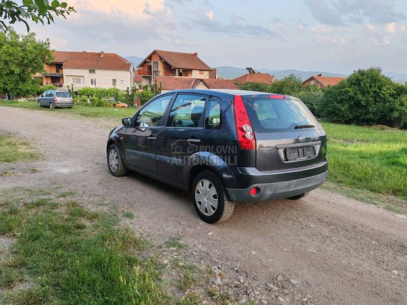 Ford Fiesta 1.2 b