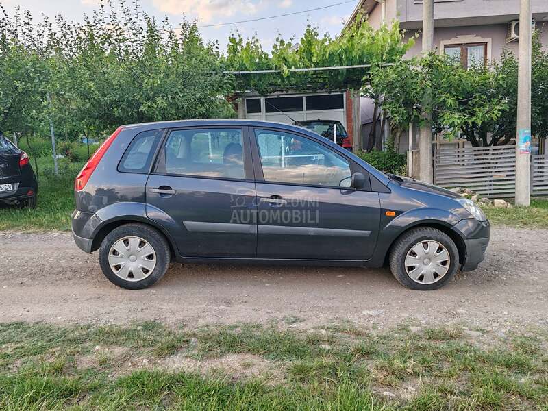 Ford Fiesta 1.2 b