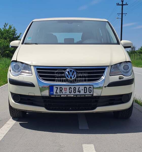 Volkswagen Touran TDI 7 sedista