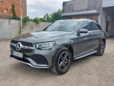 Mercedes Benz GLC 220 AMG line