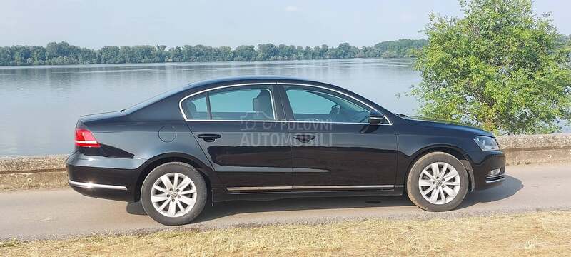 Volkswagen Passat B7 2.0 tdi Sport