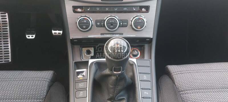 Volkswagen Passat B7 2.0 tdi Sport