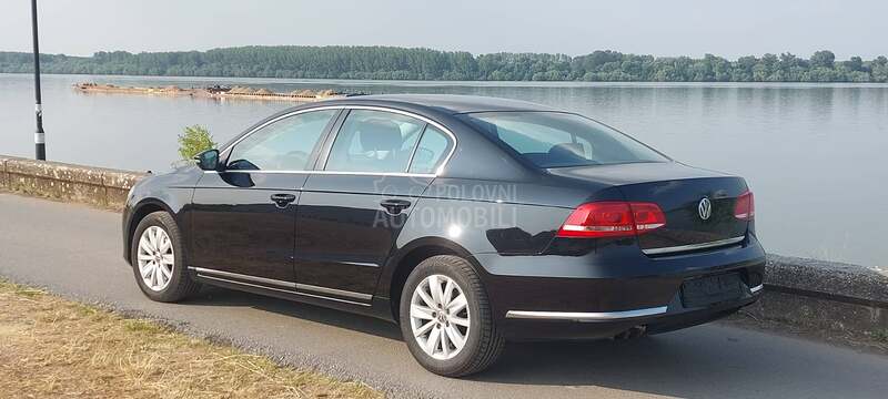 Volkswagen Passat B7 2.0 tdi Sport