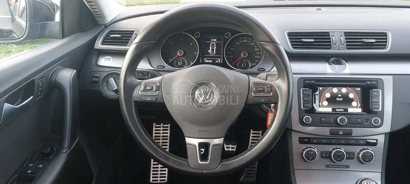 Volkswagen Passat B7 2.0 tdi Sport