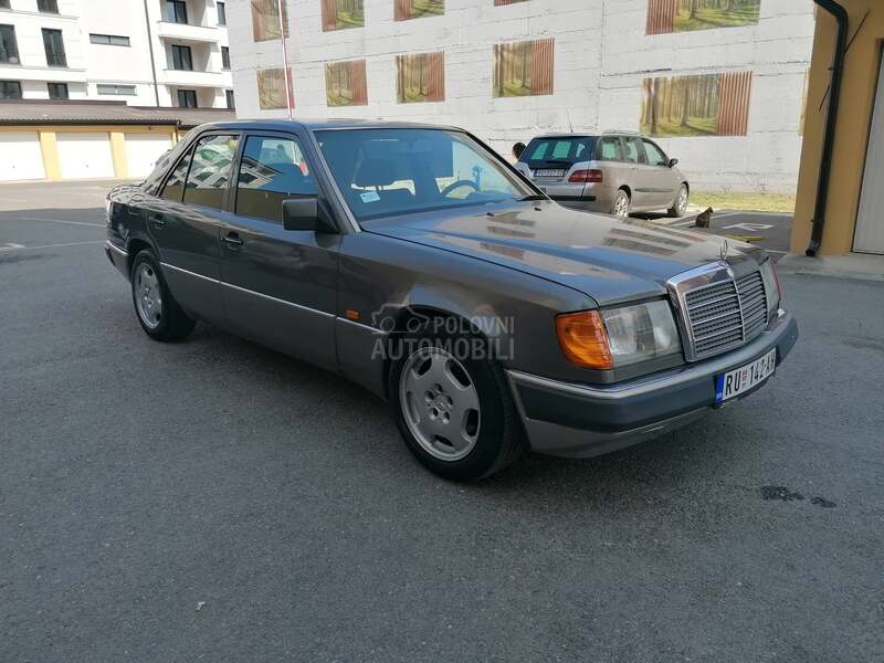 Mercedes Benz E 124 200E