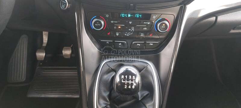 Ford Kuga 2.0 tdci TITANIUM