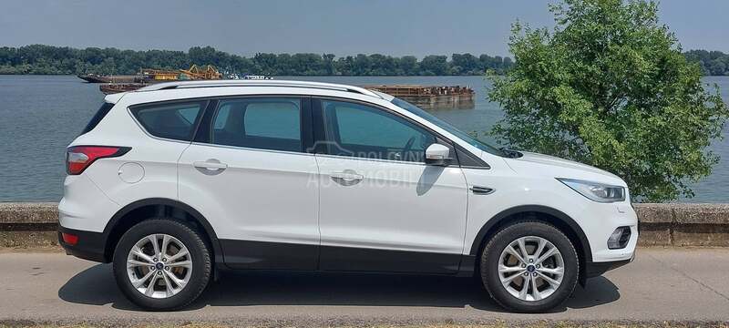 Ford Kuga 2.0 tdci TITANIUM