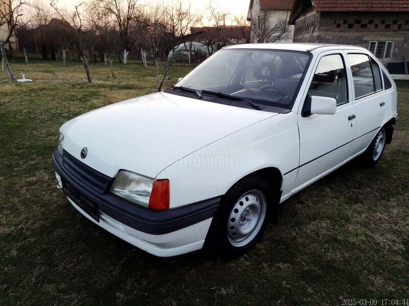 Opel Kadett 1.4i