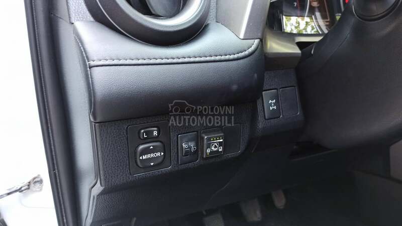 Toyota RAV 4 2.0    4x4