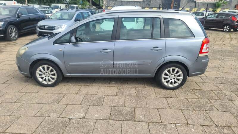 Opel Zafira 1.6CNG COSMO