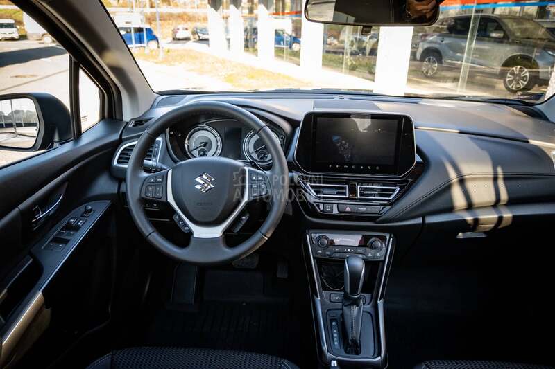 Suzuki SX4 S-Cross ELEGANCE 2WD 6AT