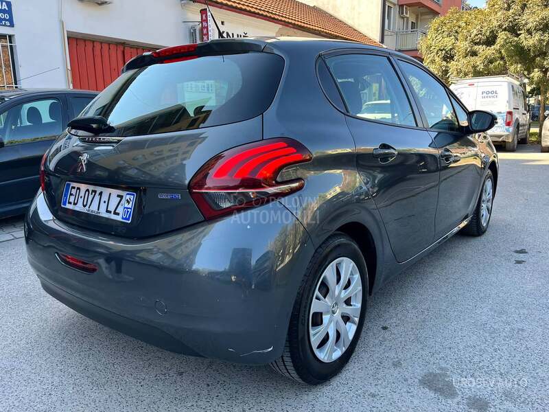 Peugeot 208 1.6 HDi NAV