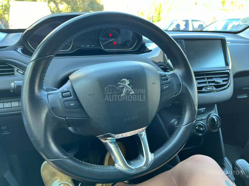 Peugeot 208 1.6 HDi NAV