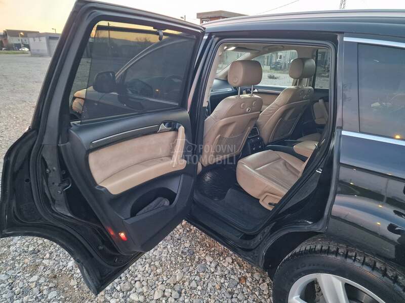 Audi Q7 3.0 TDI S-LINE