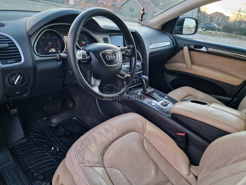 Audi Q7 3.0 TDI S-LINE