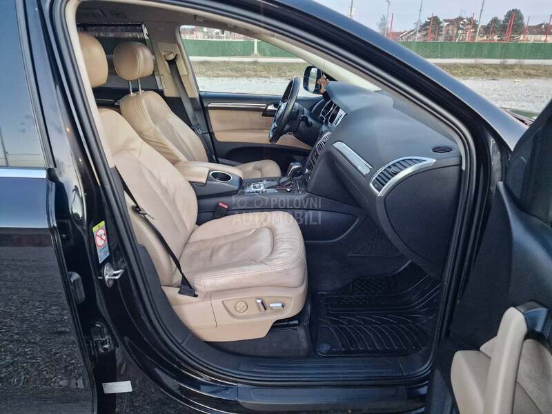Audi Q7 3.0 TDI S-LINE