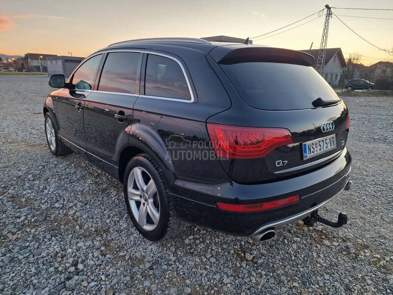 Audi Q7 3.0 TDI S-LINE