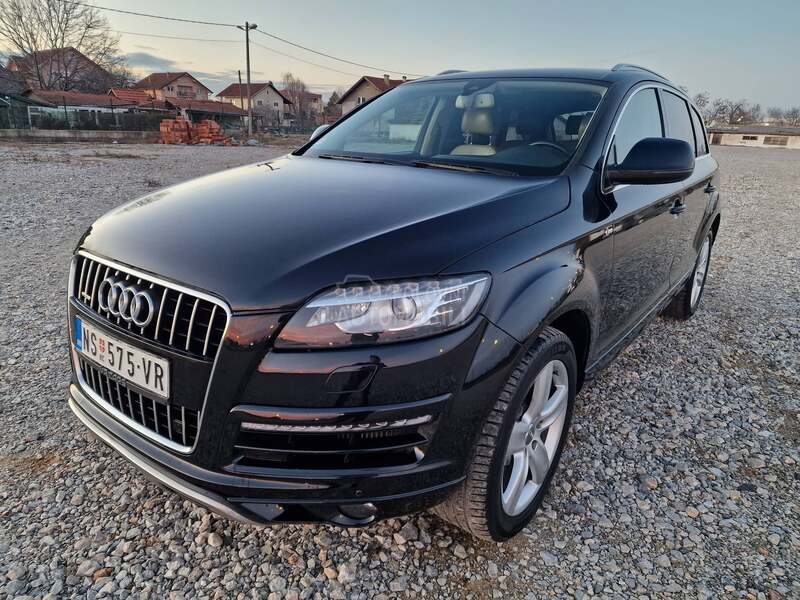 Audi Q7 3.0 TDI S-LINE