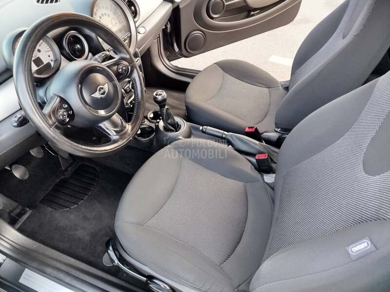 MINI One BAŠ DOBAR