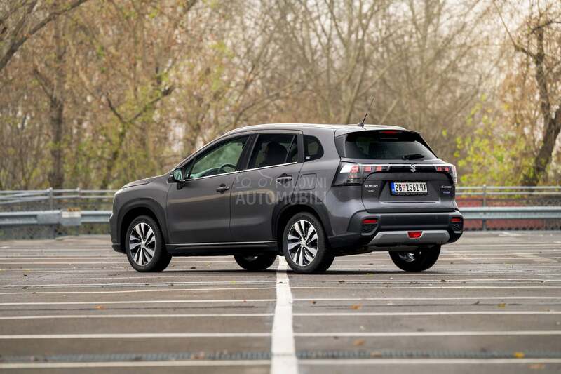 Suzuki SX4 S-Cross ELEGANCE 4WD 6AT