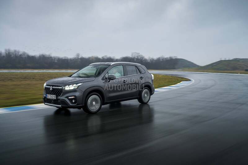 Suzuki SX4 S-Cross ELEGANCE 4WD 6AT