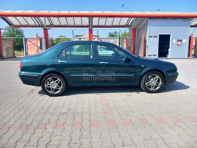 Lancia Lybra 