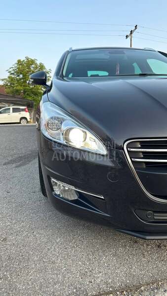 Peugeot 508 xenon/pano/fuL