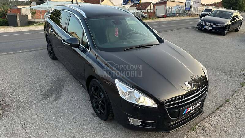 Peugeot 508 xenon/pano/fuL
