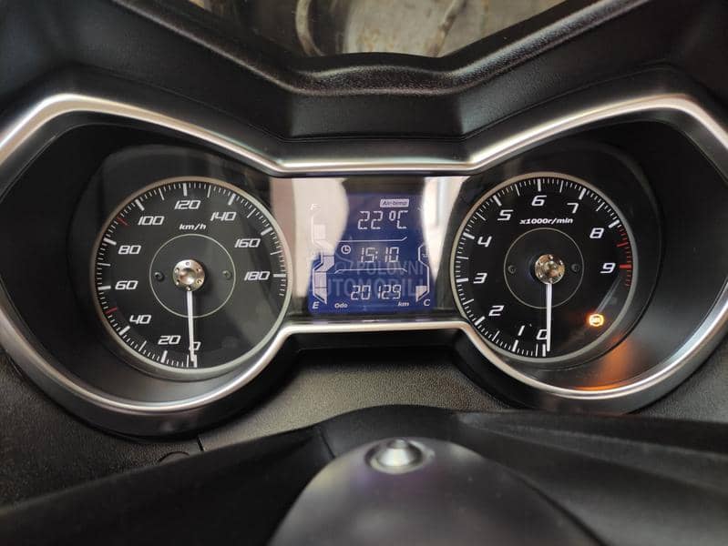 Yamaha XMAX Tech MAX