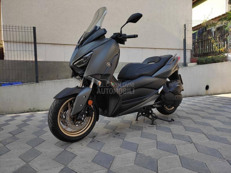 Yamaha XMAX Tech MAX
