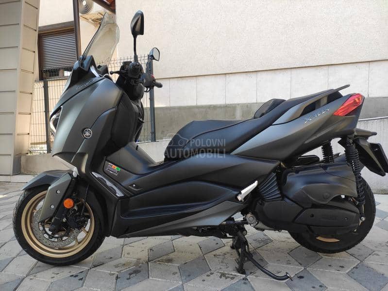 Yamaha XMAX Tech MAX