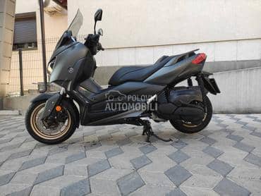 Yamaha XMAX Tech MAX