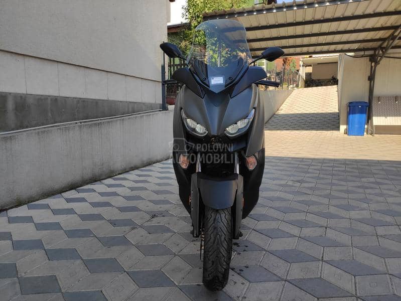 Yamaha XMAX Tech MAX