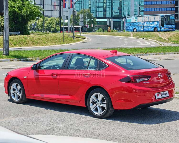 Opel Insignia 1.6CDTI/NAV/LED/KAM